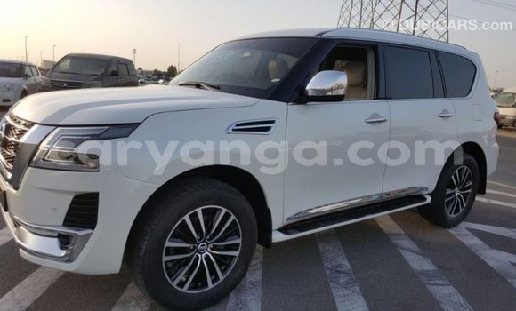 Acheter Import Voiture Nissan Patrol Blanc à Import - Dubai, Malawi Acheter Import Voiture Nissan Patrol Blanc à Import - Dubai, Malawi