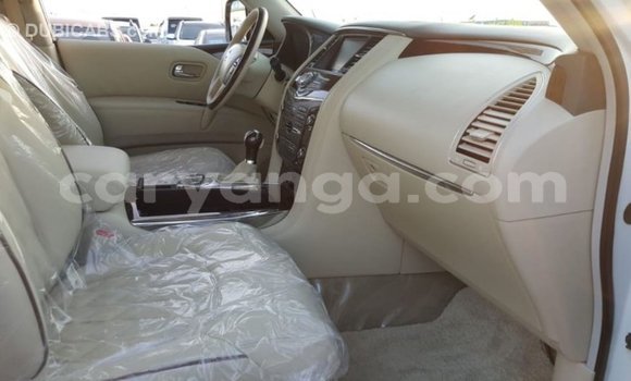Acheter Import Voiture Nissan Patrol Blanc à Import - Dubai, Malawi Acheter Import Voiture Nissan Patrol Blanc à Import - Dubai, Malawi
