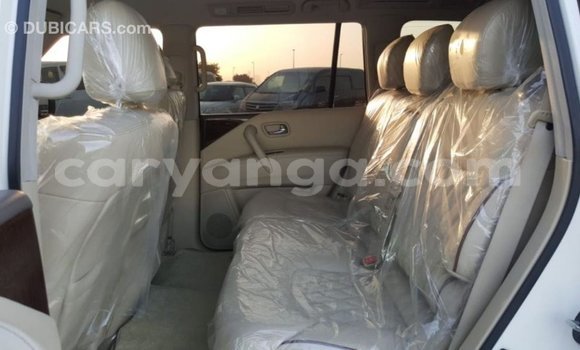 Acheter Import Voiture Nissan Patrol Blanc à Import - Dubai, Malawi Acheter Import Voiture Nissan Patrol Blanc à Import - Dubai, Malawi