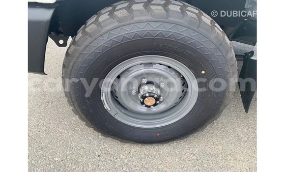 Buy Import Toyota Land Cruiser White Car in Import - Dubai in Malawi Buy Import Toyota Land Cruiser White Car in Import - Dubai in Malawi