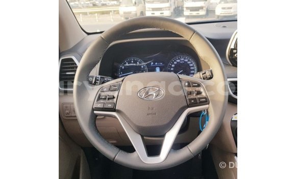 Acheter Import Voiture Hyundai Tucson Rouge à Import - Dubai, Malawi Acheter Import Voiture Hyundai Tucson Rouge à Import - Dubai, Malawi