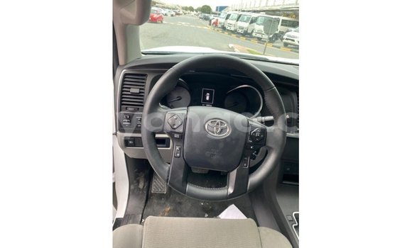 Buy Import Toyota Sequoia White Car in Import - Dubai in Malawi Buy Import Toyota Sequoia White Car in Import - Dubai in Malawi