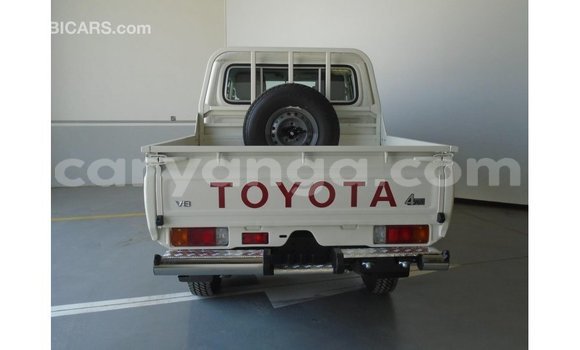 Buy Import Toyota Land Cruiser White Car in Import - Dubai in Malawi Buy Import Toyota Land Cruiser White Car in Import - Dubai in Malawi