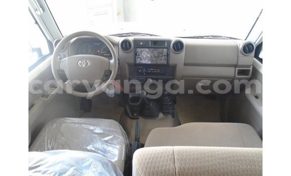 Buy Import Toyota Land Cruiser White Car in Import - Dubai in Malawi Buy Import Toyota Land Cruiser White Car in Import - Dubai in Malawi
