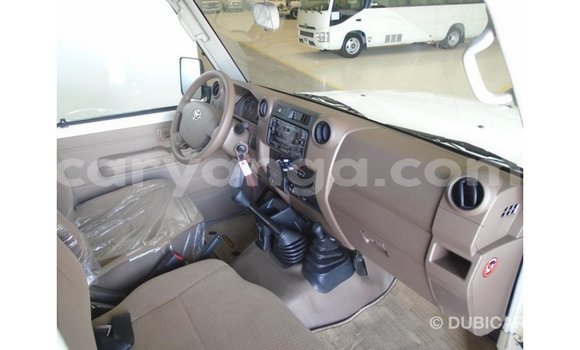 Buy Import Toyota Land Cruiser White Car in Import - Dubai in Malawi Buy Import Toyota Land Cruiser White Car in Import - Dubai in Malawi