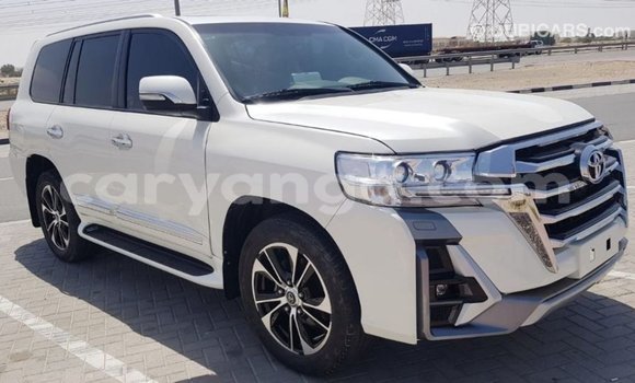 Buy Import Toyota Land Cruiser White Car in Import - Dubai in Malawi Buy Import Toyota Land Cruiser White Car in Import - Dubai in Malawi