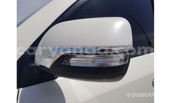 Buy Import Toyota Land Cruiser White Car in Import - Dubai in Malawi Buy Import Toyota Land Cruiser White Car in Import - Dubai in Malawi