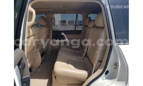 Buy Import Toyota Land Cruiser White Car in Import - Dubai in Malawi Buy Import Toyota Land Cruiser White Car in Import - Dubai in Malawi