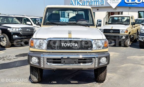 Buy Import Toyota Land Cruiser Beige Car in Import - Dubai in Malawi Buy Import Toyota Land Cruiser Beige Car in Import - Dubai in Malawi