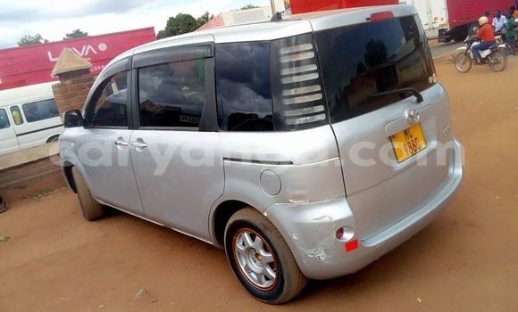 Buy Used Toyota Sienta Silver Car in Lilongwe in Malawi Buy Used Toyota Sienta Silver Car in Lilongwe in Malawi