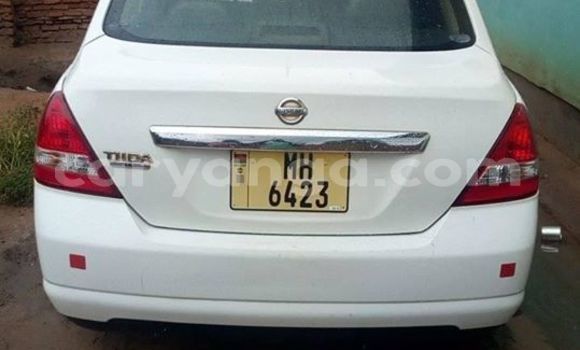 Buy Used Nissan Tiida White Car in Lilongwe in Malawi Buy Used Nissan Tiida White Car in Lilongwe in Malawi