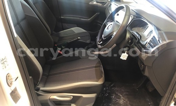 Nunua Ilio tumika Volkswagen Polo White Gari ndani ya Lilongwe nchini Malawi Nunua Ilio tumika Volkswagen Polo White Gari ndani ya Lilongwe nchini Malawi