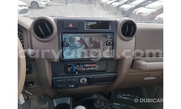 Buy Import Toyota Land Cruiser Beige Car in Import - Dubai in Malawi Buy Import Toyota Land Cruiser Beige Car in Import - Dubai in Malawi