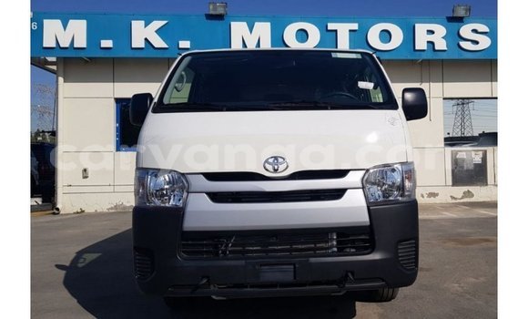 Nunua Imported Toyota Hiace White Gari ndani ya Import - Dubai nchini Malawi Nunua Imported Toyota Hiace White Gari ndani ya Import - Dubai nchini Malawi