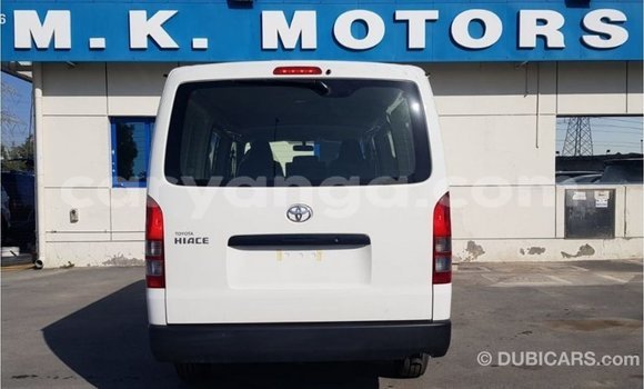 Nunua Imported Toyota Hiace White Gari ndani ya Import - Dubai nchini Malawi Nunua Imported Toyota Hiace White Gari ndani ya Import - Dubai nchini Malawi
