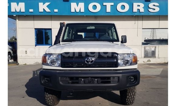 Buy Import Toyota Land Cruiser White Car in Import - Dubai in Malawi Buy Import Toyota Land Cruiser White Car in Import - Dubai in Malawi