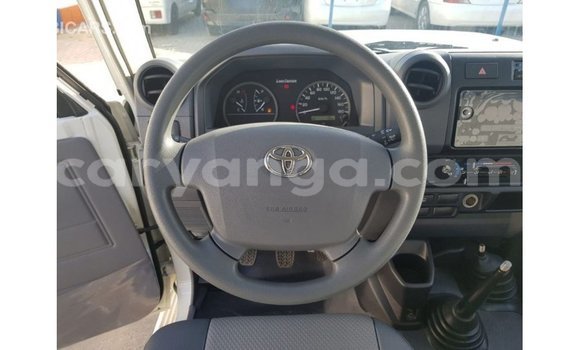 Buy Import Toyota Land Cruiser White Car in Import - Dubai in Malawi Buy Import Toyota Land Cruiser White Car in Import - Dubai in Malawi