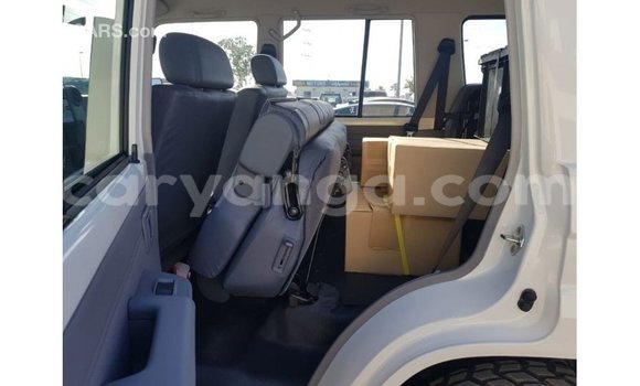 Buy Import Toyota Land Cruiser White Car in Import - Dubai in Malawi Buy Import Toyota Land Cruiser White Car in Import - Dubai in Malawi