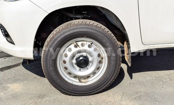 Buy Import Toyota Hilux White Car in Import - Dubai in Malawi Buy Import Toyota Hilux White Car in Import - Dubai in Malawi