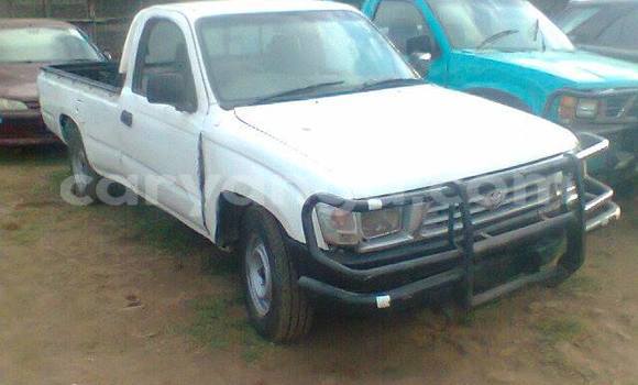 Buy Used Toyota 4Runner White Car in Blantyre in Malawi Buy Used Toyota 4Runner White Car in Blantyre in Malawi