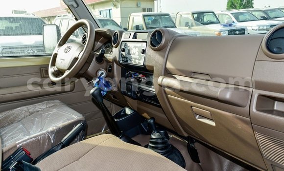 Buy Import Toyota Land Cruiser Beige Car in Import - Dubai in Malawi Buy Import Toyota Land Cruiser Beige Car in Import - Dubai in Malawi
