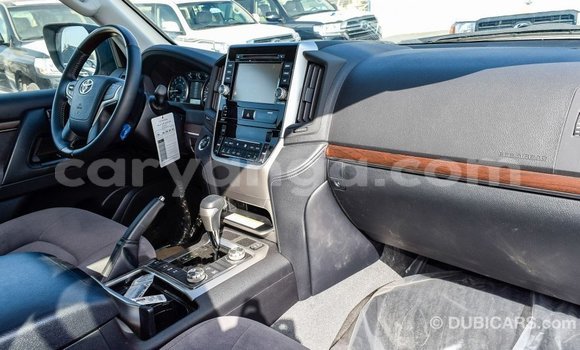 Buy Import Toyota Land Cruiser White Car in Import - Dubai in Malawi Buy Import Toyota Land Cruiser White Car in Import - Dubai in Malawi