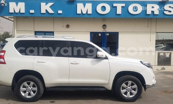 Nunua Imported Toyota Land Cruiser White Gari ndani ya Import - Dubai nchini Malawi Nunua Imported Toyota Land Cruiser White Gari ndani ya Import - Dubai nchini Malawi