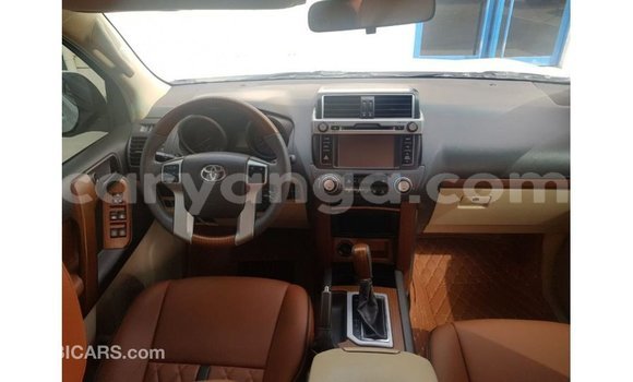 Nunua Imported Toyota Land Cruiser White Gari ndani ya Import - Dubai nchini Malawi Nunua Imported Toyota Land Cruiser White Gari ndani ya Import - Dubai nchini Malawi