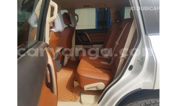 Nunua Imported Toyota Land Cruiser White Gari ndani ya Import - Dubai nchini Malawi Nunua Imported Toyota Land Cruiser White Gari ndani ya Import - Dubai nchini Malawi