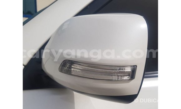 Nunua Imported Toyota Land Cruiser White Gari ndani ya Import - Dubai nchini Malawi Nunua Imported Toyota Land Cruiser White Gari ndani ya Import - Dubai nchini Malawi