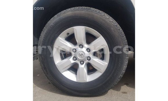 Nunua Imported Toyota Land Cruiser White Gari ndani ya Import - Dubai nchini Malawi Nunua Imported Toyota Land Cruiser White Gari ndani ya Import - Dubai nchini Malawi