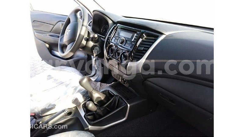 Big with watermark mitsubishi l200 malawi import dubai 8111