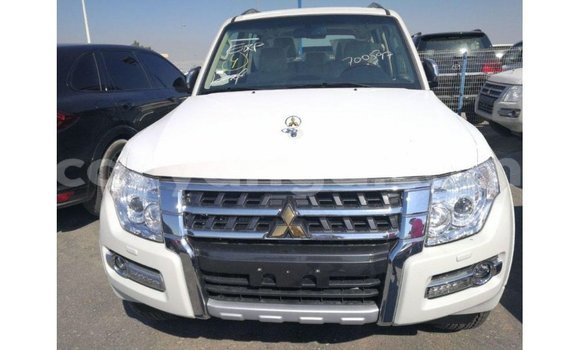 Buy Import Mitsubishi Pajero White Car in Import - Dubai in Malawi Buy Import Mitsubishi Pajero White Car in Import - Dubai in Malawi