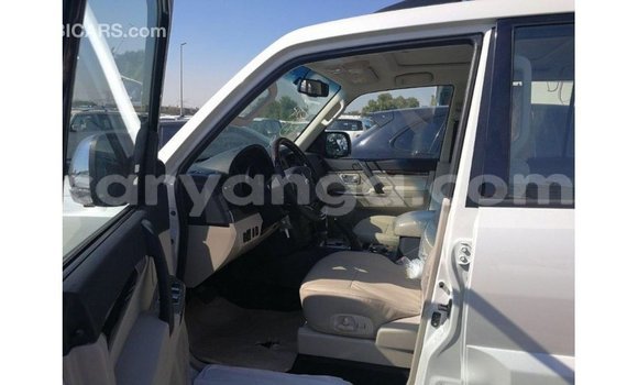 Buy Import Mitsubishi Pajero White Car in Import - Dubai in Malawi Buy Import Mitsubishi Pajero White Car in Import - Dubai in Malawi