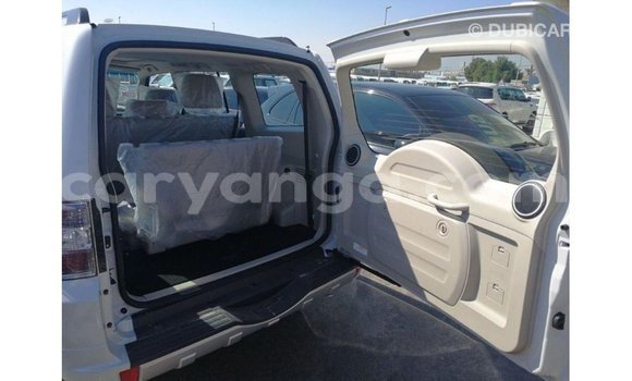 Buy Import Mitsubishi Pajero White Car in Import - Dubai in Malawi Buy Import Mitsubishi Pajero White Car in Import - Dubai in Malawi