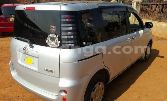 Buy Used Toyota Sienna Silver Car in Limete in Malawi Buy Used Toyota Sienna Silver Car in Limete in Malawi