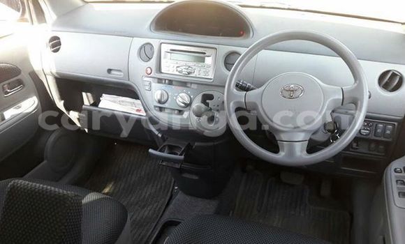 Buy Used Toyota Sienna Silver Car in Limete in Malawi Buy Used Toyota Sienna Silver Car in Limete in Malawi