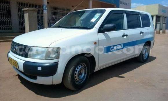 Acheter Occasion Voiture Toyota Probox Blanc à Limete, Malawi Acheter Occasion Voiture Toyota Probox Blanc à Limete, Malawi