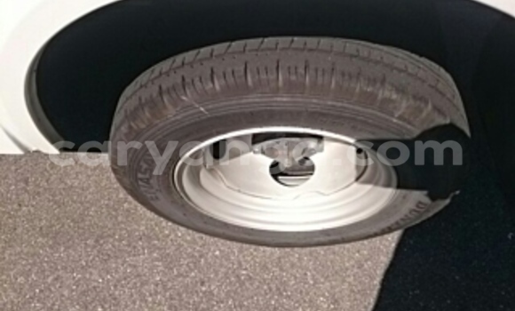 Acheter Occasion Voiture Mazda B–series Blanc à Lilongwe, Malawi Acheter Occasion Voiture Mazda B–series Blanc à Lilongwe, Malawi