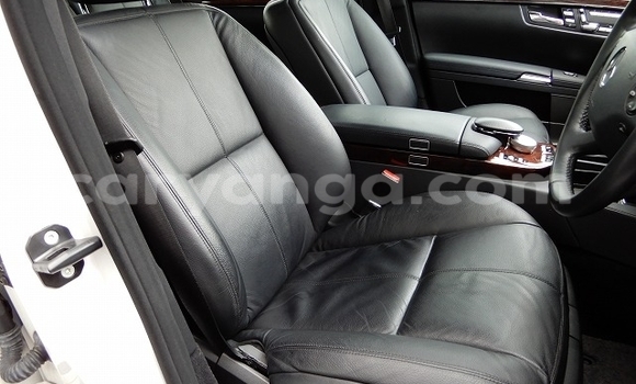 Acheter Occasion Voiture Mercedes‒Benz 300–Series Blanc à Limete, Malawi Acheter Occasion Voiture Mercedes‒Benz 300–Series Blanc à Limete, Malawi