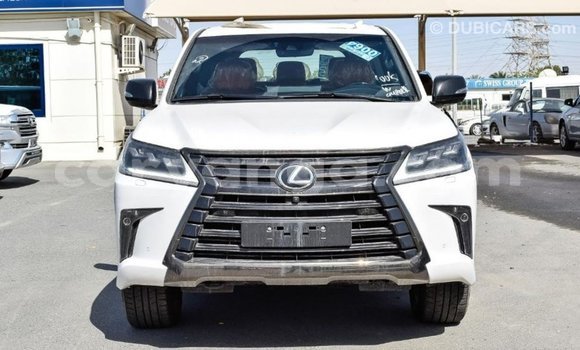 Acheter Import Voiture Lexus LX Blanc à Import - Dubai, Malawi Acheter Import Voiture Lexus LX Blanc à Import - Dubai, Malawi