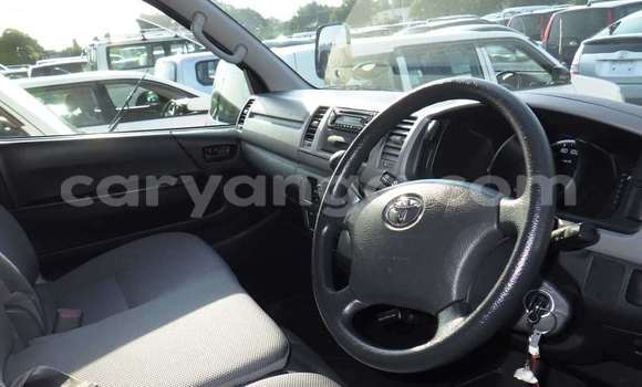 Acheter Neuf Voiture Toyota Hiace Blanc à Lilongwe, Malawi Acheter Neuf Voiture Toyota Hiace Blanc à Lilongwe, Malawi