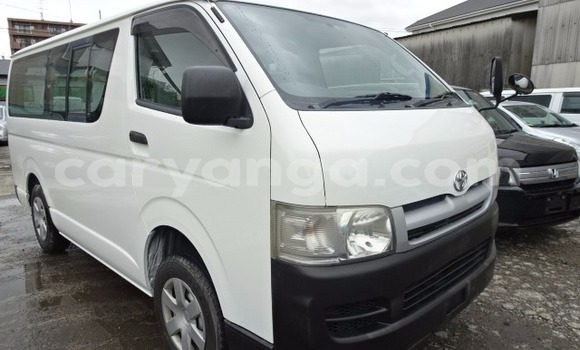 Buy Used Toyota Hiace White Car in Lilongwe in Malawi Buy Used Toyota Hiace White Car in Lilongwe in Malawi