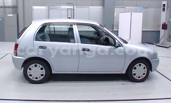 Acheter Occasion Voiture Toyota Starlet Gris à Lilongwe, Malawi Acheter Occasion Voiture Toyota Starlet Gris à Lilongwe, Malawi