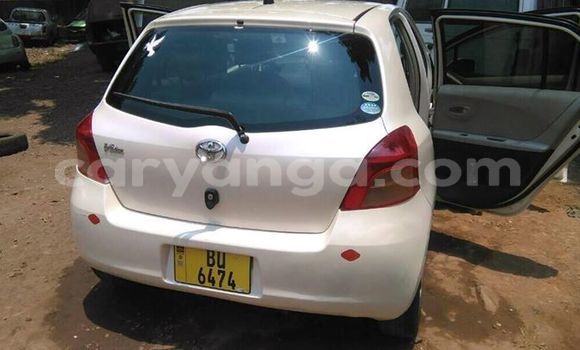 Nunua Ilio tumika Toyota Vitz White Gari ndani ya Limete nchini Malawi Nunua Ilio tumika Toyota Vitz White Gari ndani ya Limete nchini Malawi