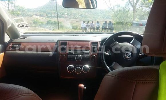 Acheter Occasion Voiture Nissan Tilda Gris à Limete, Malawi Acheter Occasion Voiture Nissan Tilda Gris à Limete, Malawi