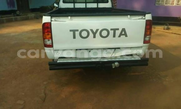 Acheter Occasion Voiture Toyota Hilux Blanc à Limete, Malawi Acheter Occasion Voiture Toyota Hilux Blanc à Limete, Malawi
