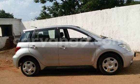 Nunua Ilio tumika Toyota IST Silver Gari ndani ya Limete nchini Malawi Nunua Ilio tumika Toyota IST Silver Gari ndani ya Limete nchini Malawi