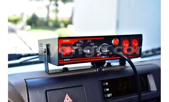 Buy Import Toyota Land Cruiser White Car in Import - Dubai in Malawi Buy Import Toyota Land Cruiser White Car in Import - Dubai in Malawi