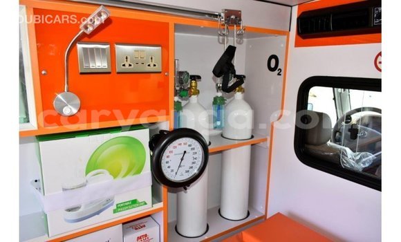 Buy Import Toyota Land Cruiser White Car in Import - Dubai in Malawi Buy Import Toyota Land Cruiser White Car in Import - Dubai in Malawi